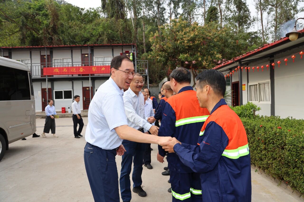 马跃新程 聚力奋进 3377体育官网举行新春走访活动